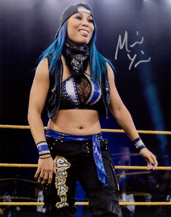 Highspots - Mia Yim "Tounge Out" Hand Signed 8x10 Photo *inc COA*
