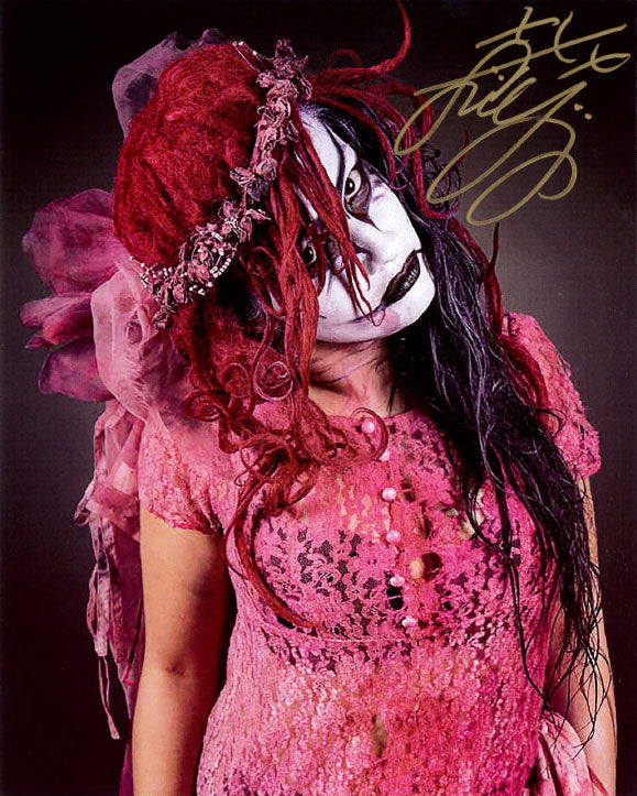 Highspots - Su Yung "Undead Bride" Hand Signed 8x10 Photo *inc COA*